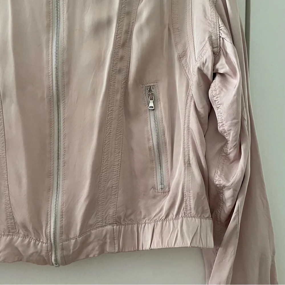 BLANK NYC Soft Blush Pink Lightweight Zip-Up Jacket with Stitch Detailing XS - Picture 2 of 6